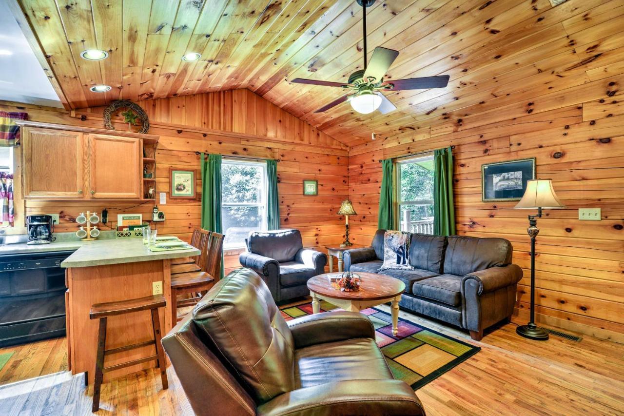 Fox Creek Waterside Cabin With Private Hot Tub! Villa Bryson City Exterior photo